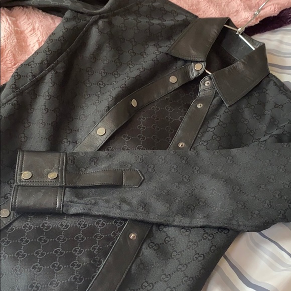 Vintage Gucci monogram button up - Picture 5 of 6